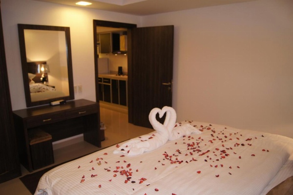 Watheer Hotel Suite image 36